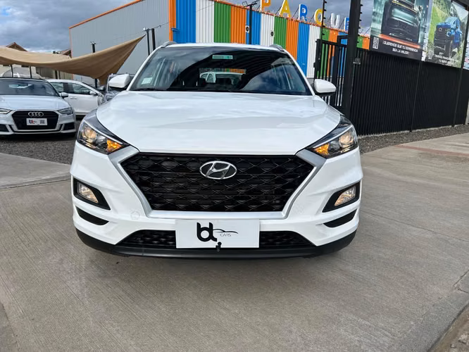 HYUNDAI TUCSON 2.0 MT  2021 - Imagen 3