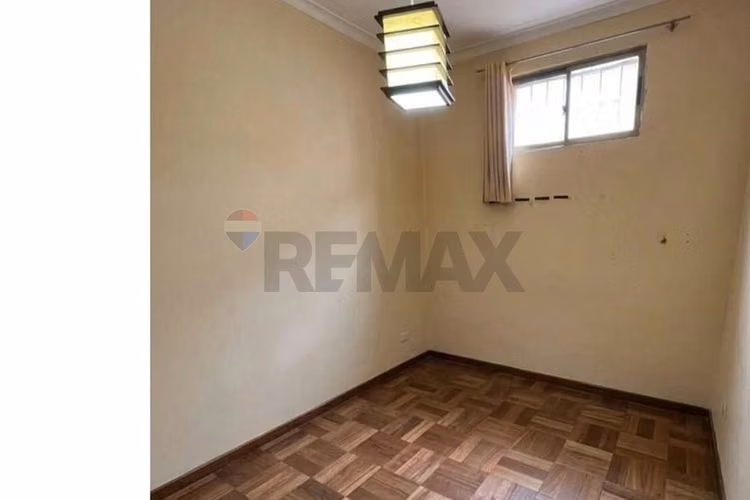 Casa en venta av. peru 4 dormitorios 2 baños - Imagen 6