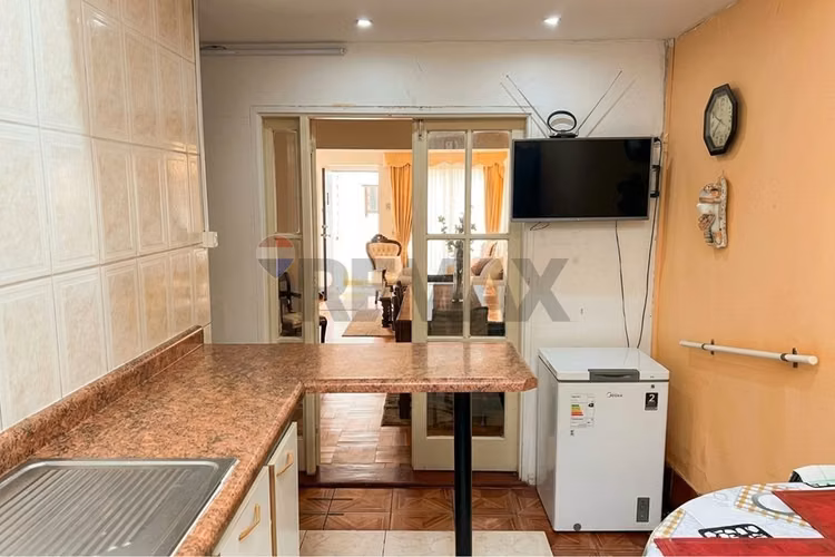 Casa en venta av. peru 4 dormitorios 2 baños - Imagen 10