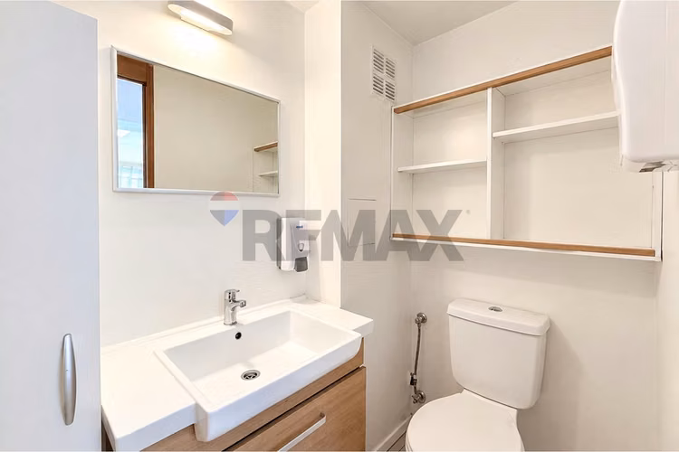 Arriendo oficina en el corazón de providencia - Imagen 10