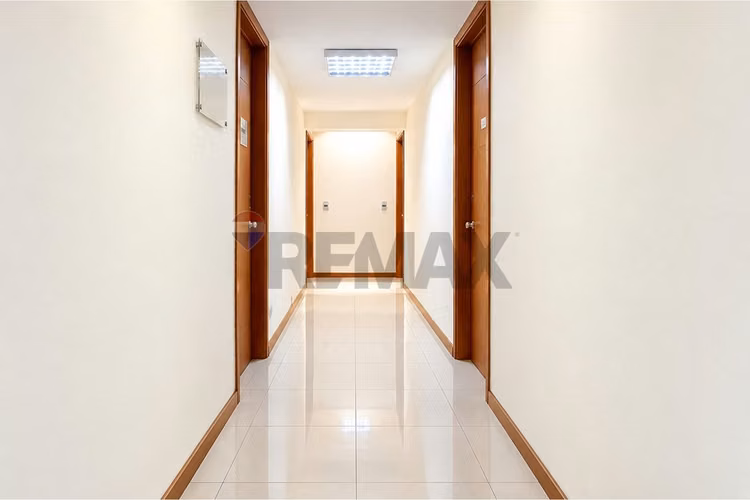 Arriendo oficina en el corazón de providencia - Imagen 15