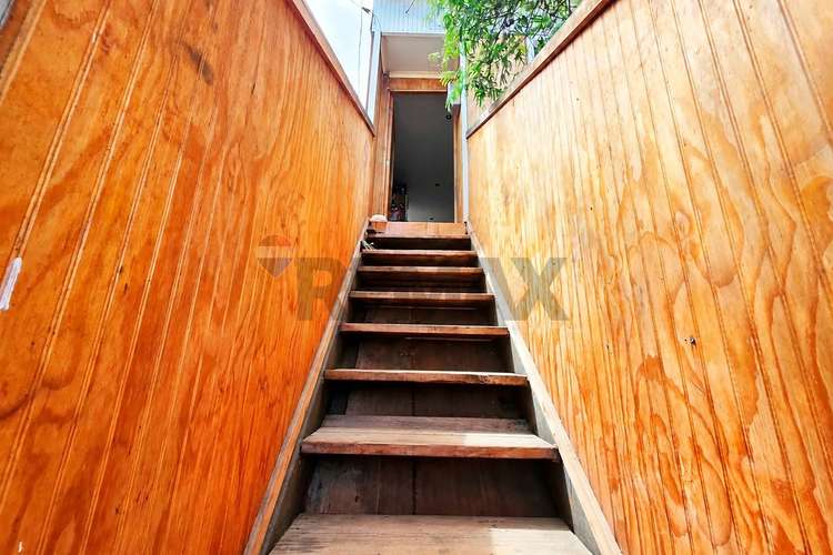 Venta casa de 2 pisos + dpto ind + local comercial - Imagen 19