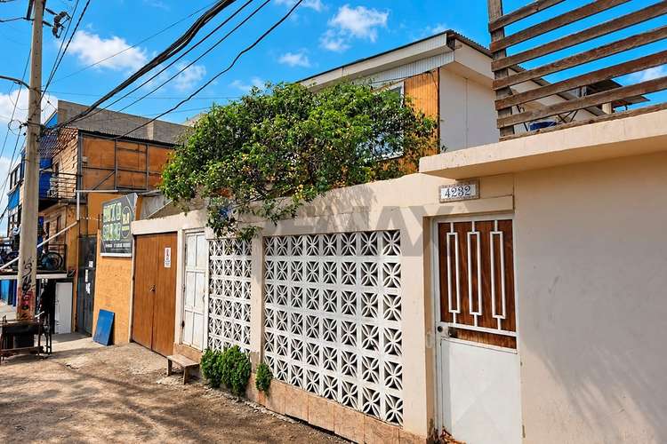 Venta casa de 2 pisos + dpto ind + local comercial - Imagen 17
