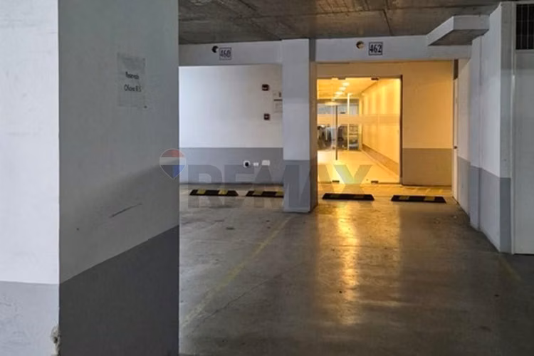 Estacionamientos en arriendo, los llanes 86