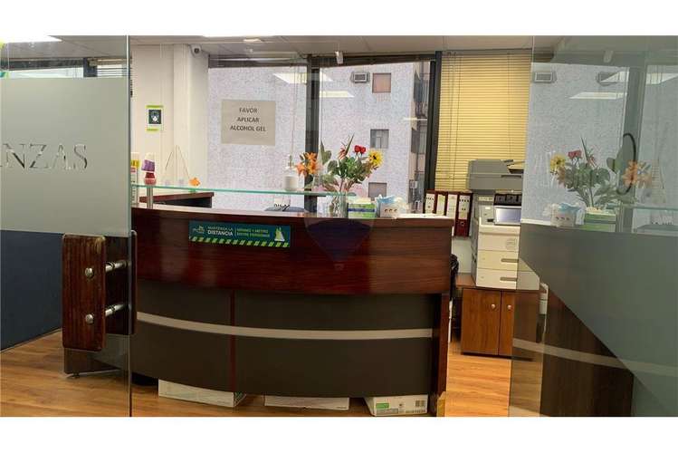 Amplia oficina en arriendo - edifico financiero - Imagen 3