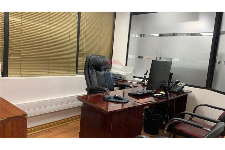 Amplia oficina en arriendo - edifico financiero - Imagen 2