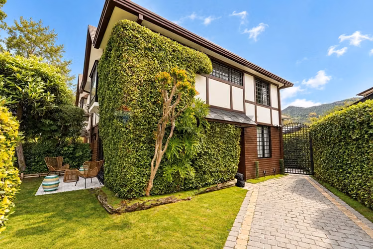 Venta casa vitacura 4d 3b colegio manquehue