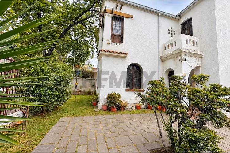 Casa comercial arriendo providencia