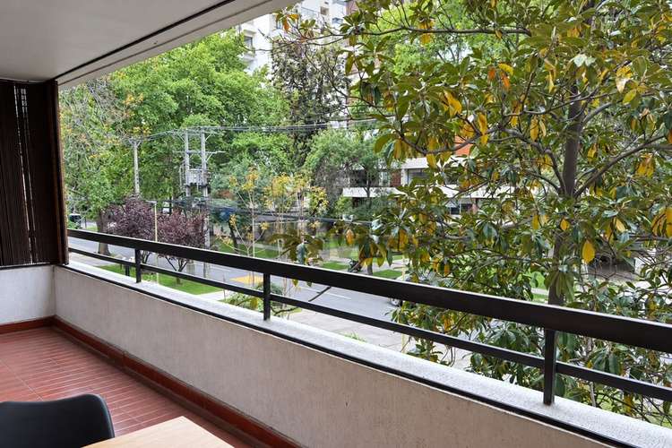 Arriendo amoblado 2d con terraza en el golf - Imagen 11