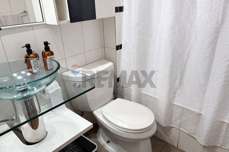 Arriendo amoblado 2d con terraza en el golf - Imagen 9