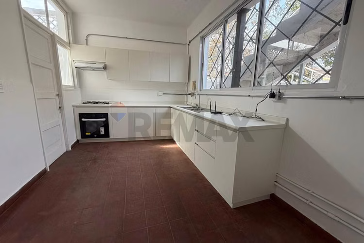 Arriendo dos casas independientes calle sucre - Imagen 4