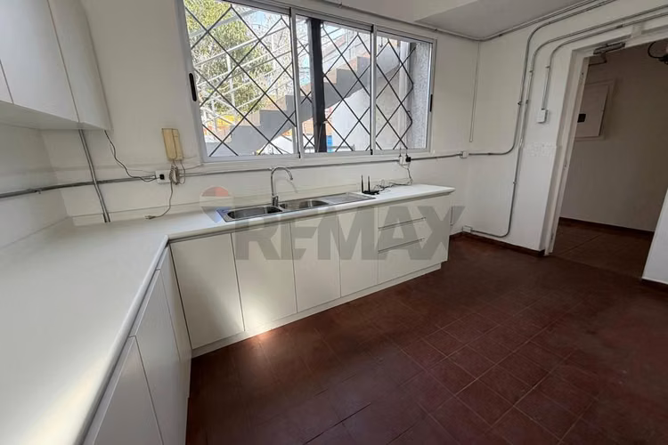 Arriendo dos casas independientes calle sucre - Imagen 3