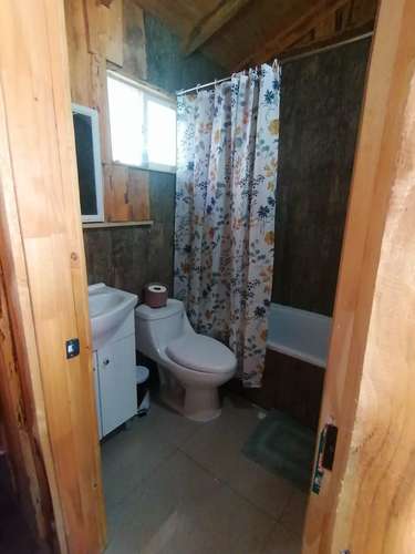VENTA PARCELA CON CABAÑAS PARA ARRENDAR