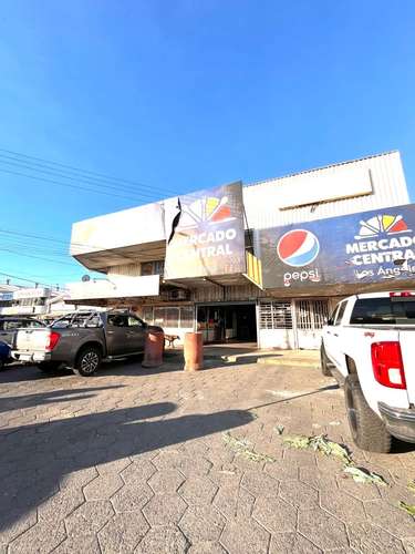 VENTA LOCAL COMERCIAL  EN MERCADO CENTRAL