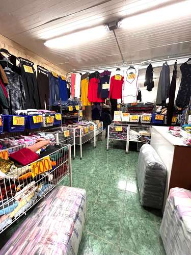 VENTA LOCAL COMERCIAL  EN MERCADO CENTRAL