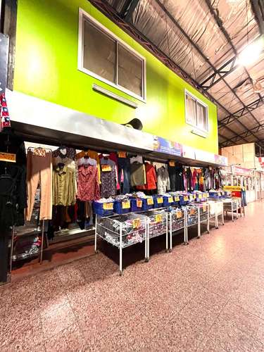 VENTA LOCAL COMERCIAL  EN MERCADO CENTRAL