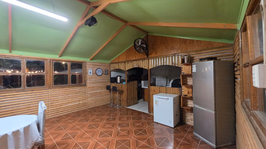 EXCLUSIVA PARCELA DE AGRADO CON CASA DE 250 MTS - Imagen 13