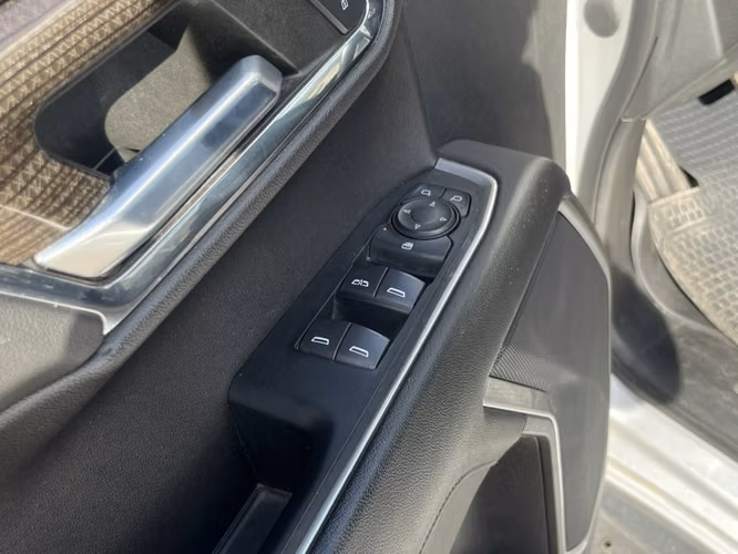Chevrolet Silverado Tb 4wd 5.3 2023 - Imagen 10
