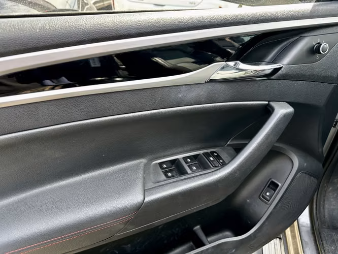 Maxus T60 2.0 Aut 4x4 2022 - Imagen 16