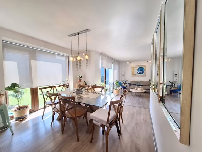 HERMOSA CASA FAMILIAR / EXCELENTE UBICACIÓN