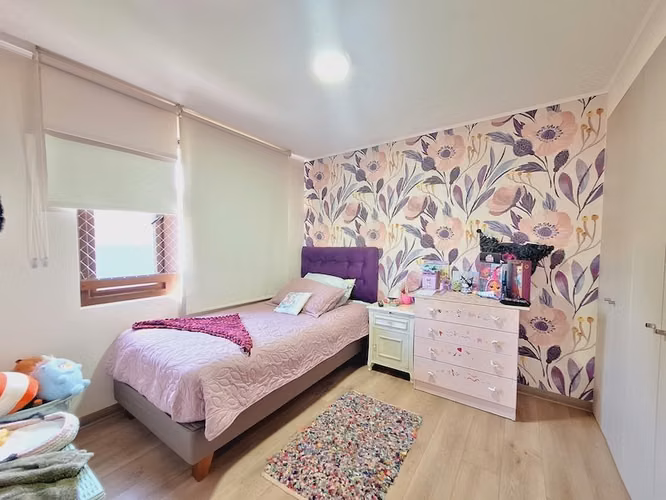 HERMOSA CASA FAMILIAR / EXCELENTE UBICACIÓN - Imagen 19