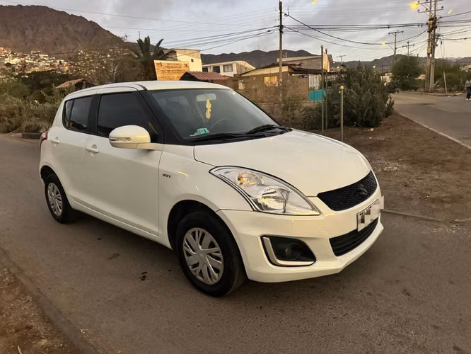 SUZUKI SWIFT 1.2 AÑO 2018 - Imagen 2