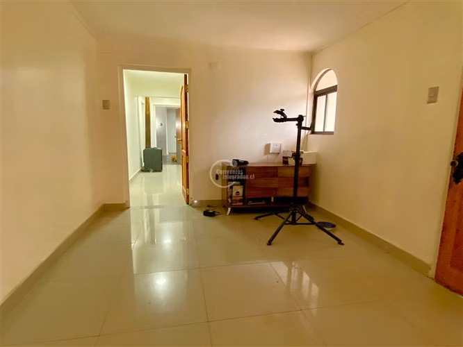 Casa en arriendo de 5 dorm. en Pirque
