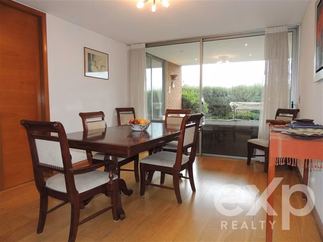 Impecable Departamento en Venta de 3 Dorm.+Servicio Vitacura - Imagen 6