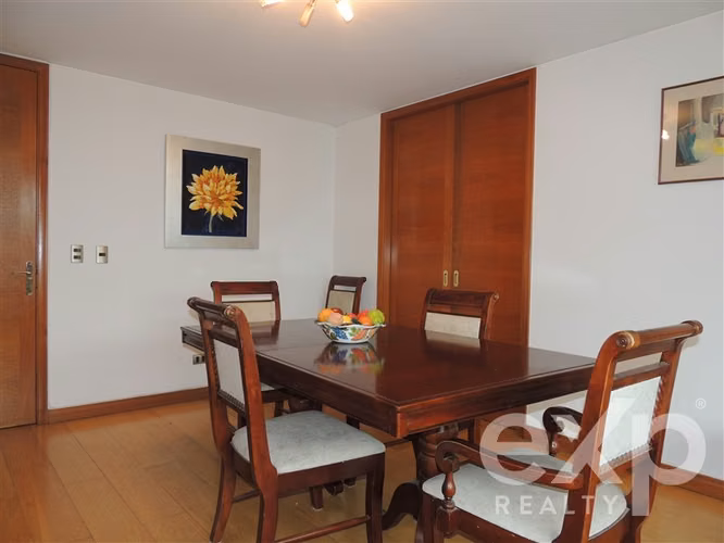Impecable Departamento en Venta de 3 Dorm.+Servicio Vitacura - Imagen 7
