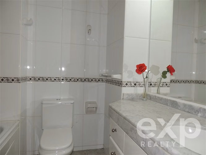 Impecable Departamento en Venta de 3 Dorm.+Servicio Vitacura - Imagen 16