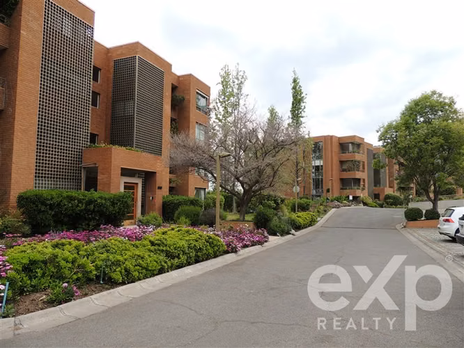 Impecable Departamento en Venta de 3 Dorm.+Servicio Vitacura - Imagen 34