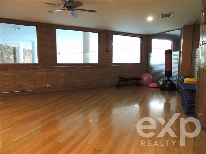 Impecable Departamento en Venta de 3 Dorm.+Servicio Vitacura - Imagen 27