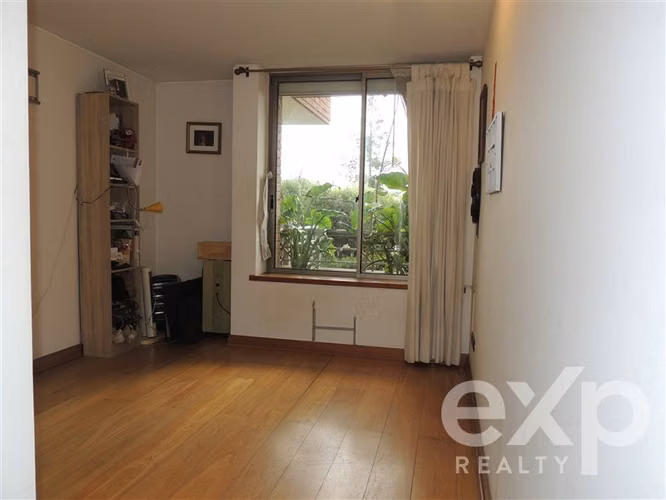 Impecable Departamento en Venta de 3 Dorm.+Servicio Vitacura - Imagen 14