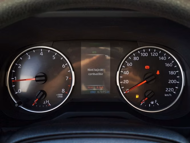 TOYOTA RAV4 2021 - Imagen 17