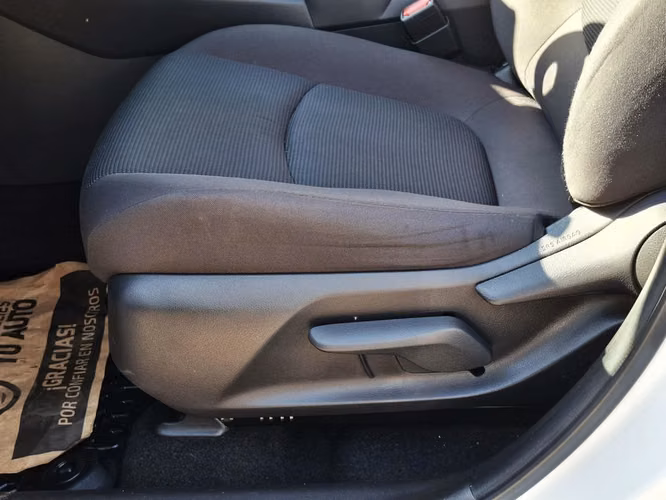 TOYOTA RAV4 2021 - Imagen 12