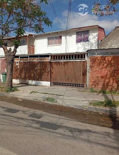 Casa en venta 4D+2B+1E, Puente Alto. - Imagen 2