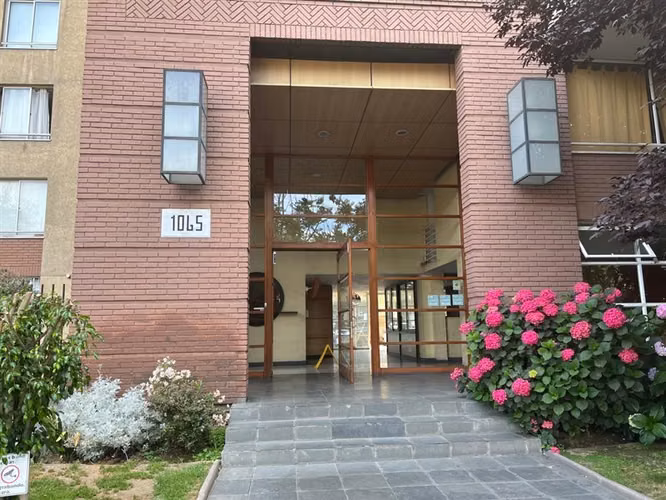 Departamento en arriendo de 3 dorm. en Ñuñoa - Imagen 1