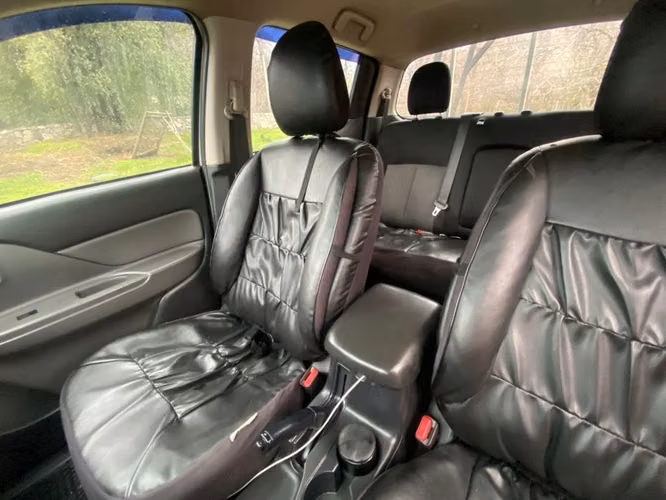 Mitsubishi L200 4x4 Dueña vende - Imagen 5