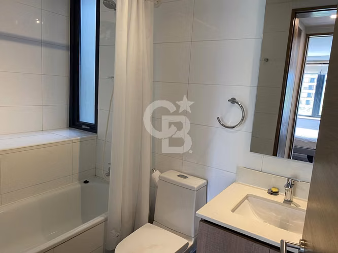 Arriendo Elegante Dpto. Las Condes, Terraza, Estac. CBG - Imagen 10