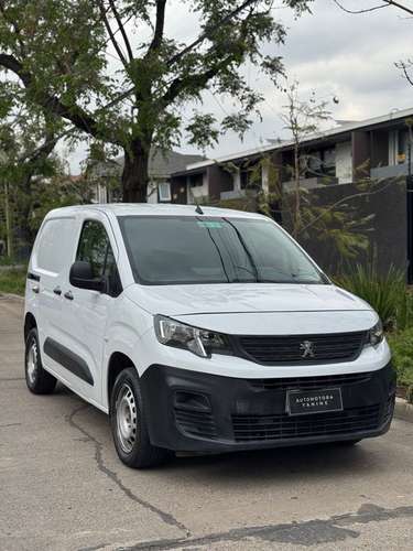 PEUGEOT PARTNER HDI PACK AA EV - 2024 | 4943 - Imagen 11