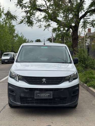 PEUGEOT PARTNER HDI PACK AA EV - 2024 | 4943 - Imagen 2