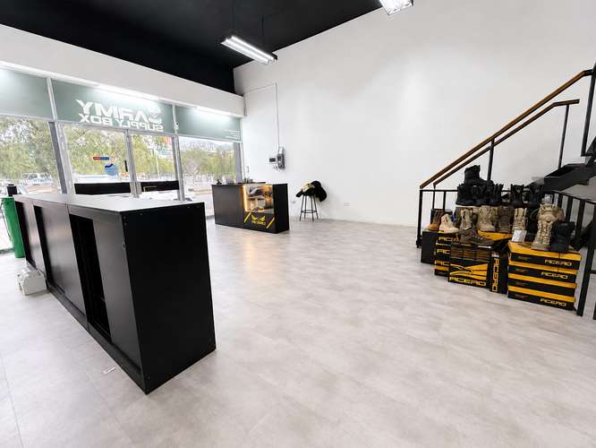Amplio Local comercial metro Irarrazabal
