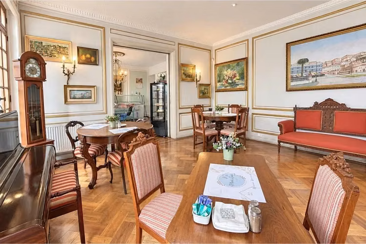 Elegante Casona Comercial Providencia - Imagen 11