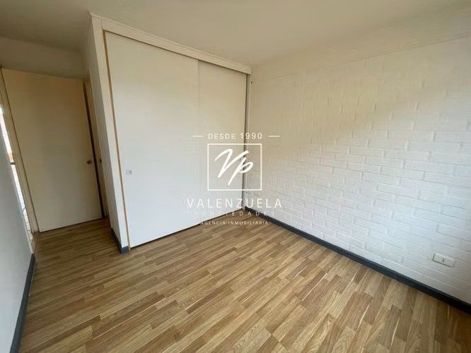 Casa de 3 Dormitorios y 2 Baños con Cocina Amoblada, Bodega y Cobertizo en Padre Las Casas
