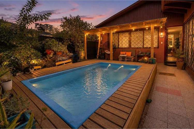 Hermosa Casa En Pje. Con Piscina - Ñuñoa 3d2b