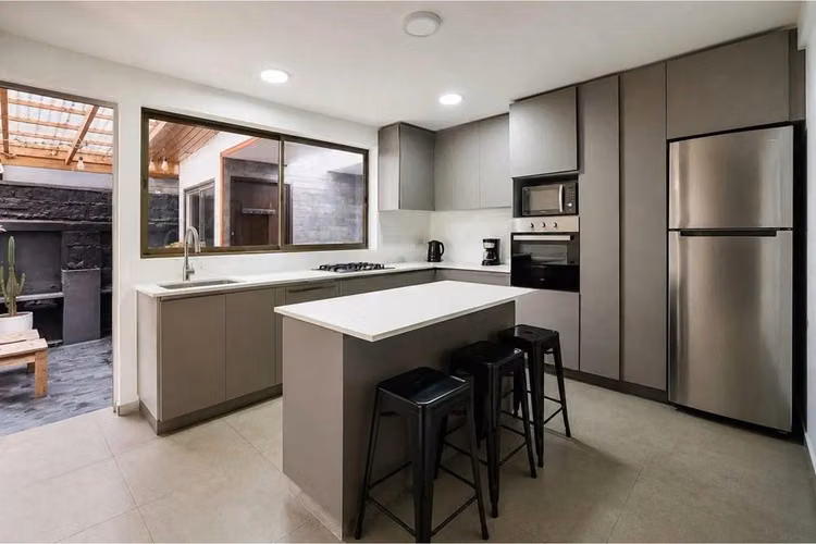 Hermosa Casa En Pje. Con Piscina - Ñuñoa 3d2b - Imagen 10
