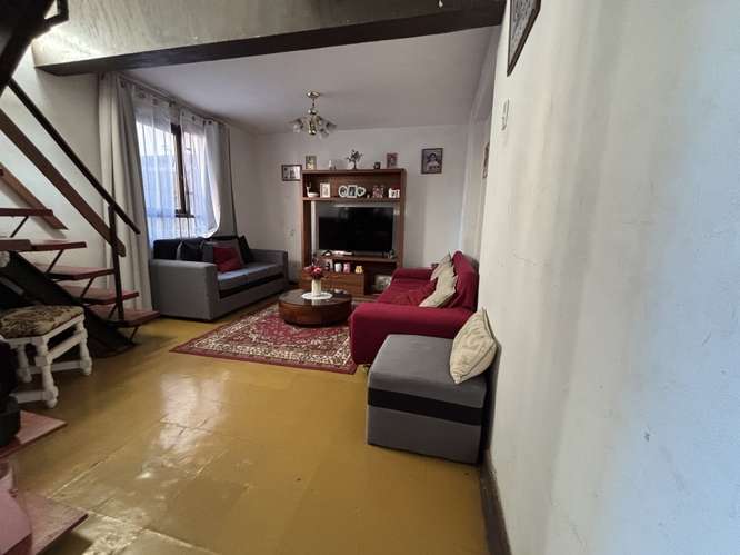 VENTA DE AMPLIA CASA ESQUINA EN ESTACIÓN CENTRAL - Imagen 5