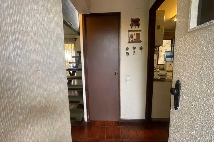 Casa Familiar A Pasos De Metro Lo Vial - Imagen 4