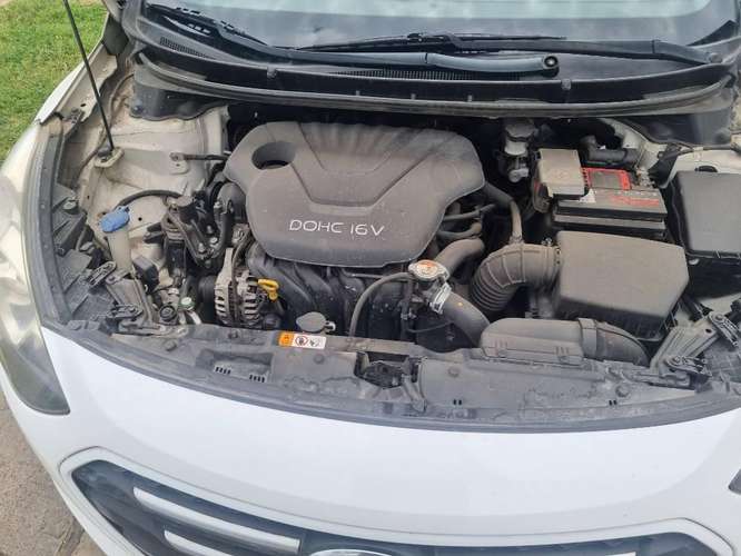 Impecable hyundai i-30 .