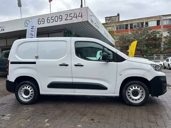 PEUGEOT PARTNER HDI 92 L1 1.6 - 2023 | 4733 - Imagen 8